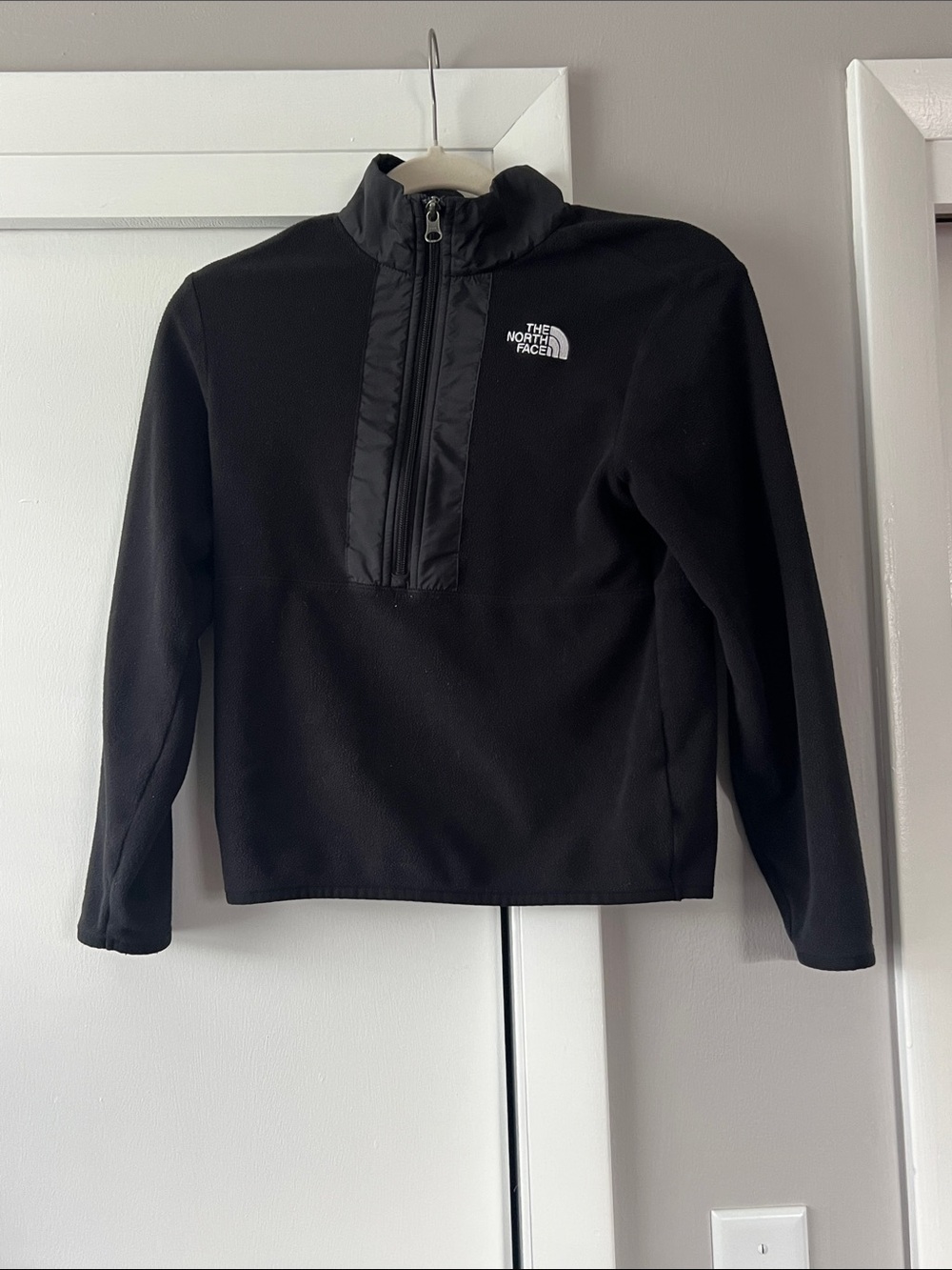Kids The North Face Black Half-Zip Fleece Pullover - no tag